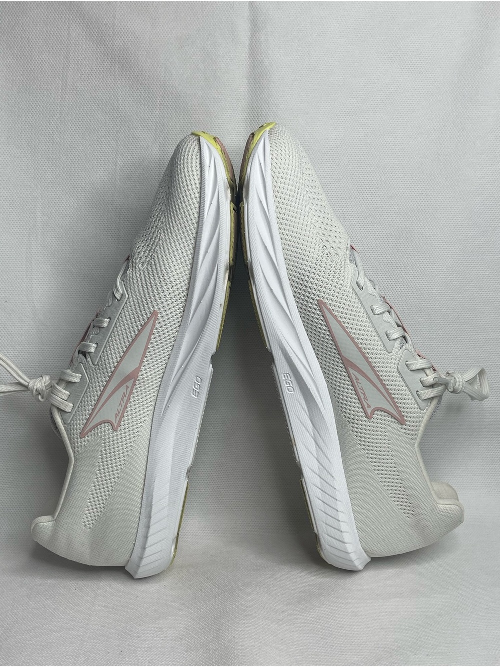 ALTRA Escalante 4 Athleisure Sneaker Womens Size US 8.5 Gray Mauve White Shoes - Picture 10 of 15